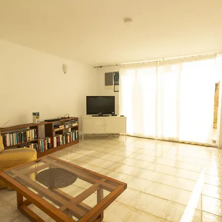 Luxury Alfred Villa